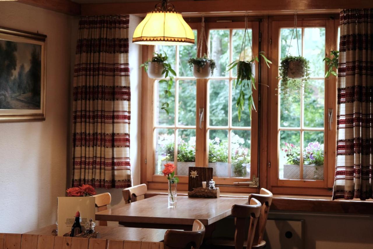 Hotel Tourist Meiringen Kültér fotó