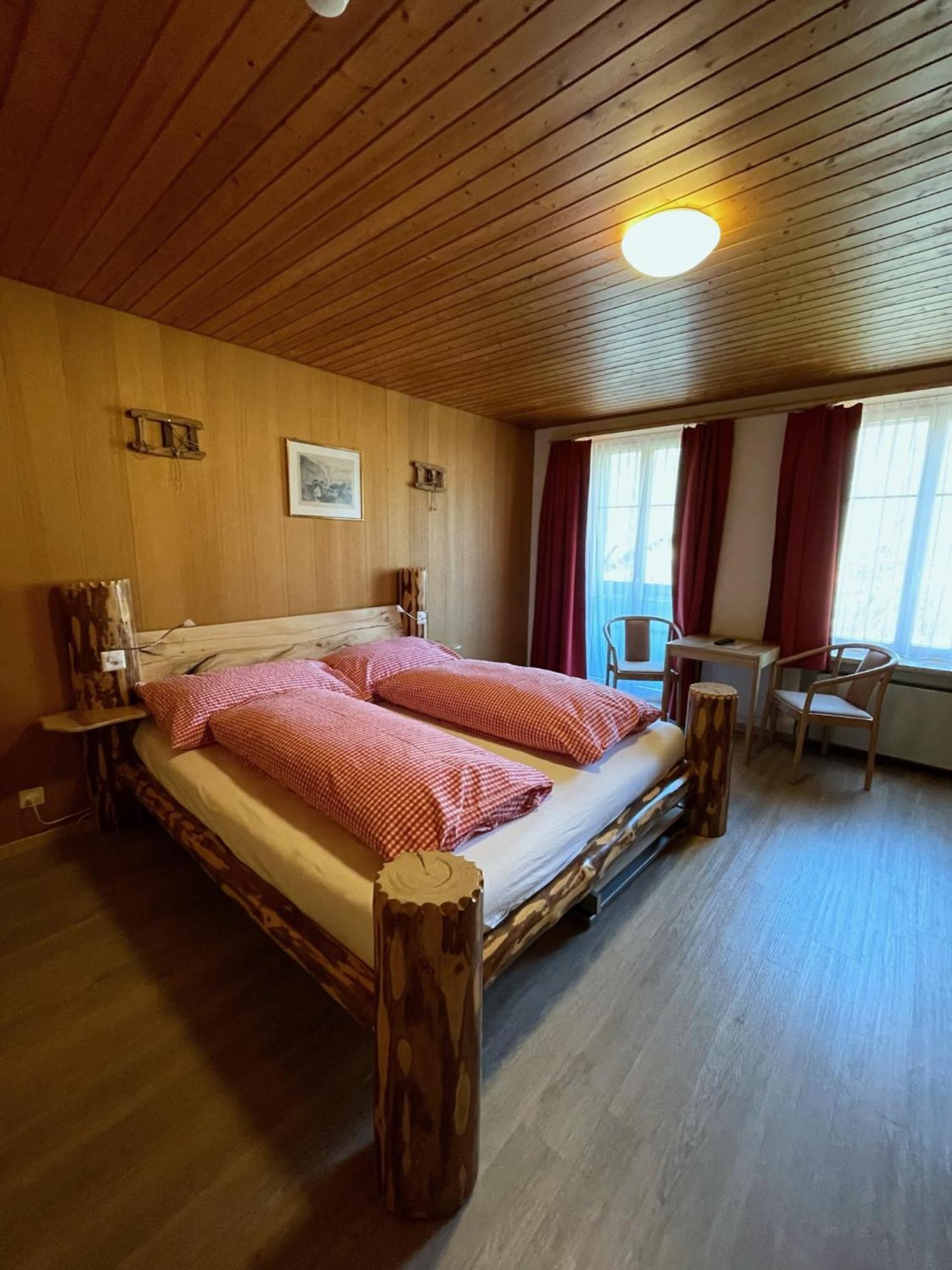 Hotel Tourist Meiringen Kültér fotó