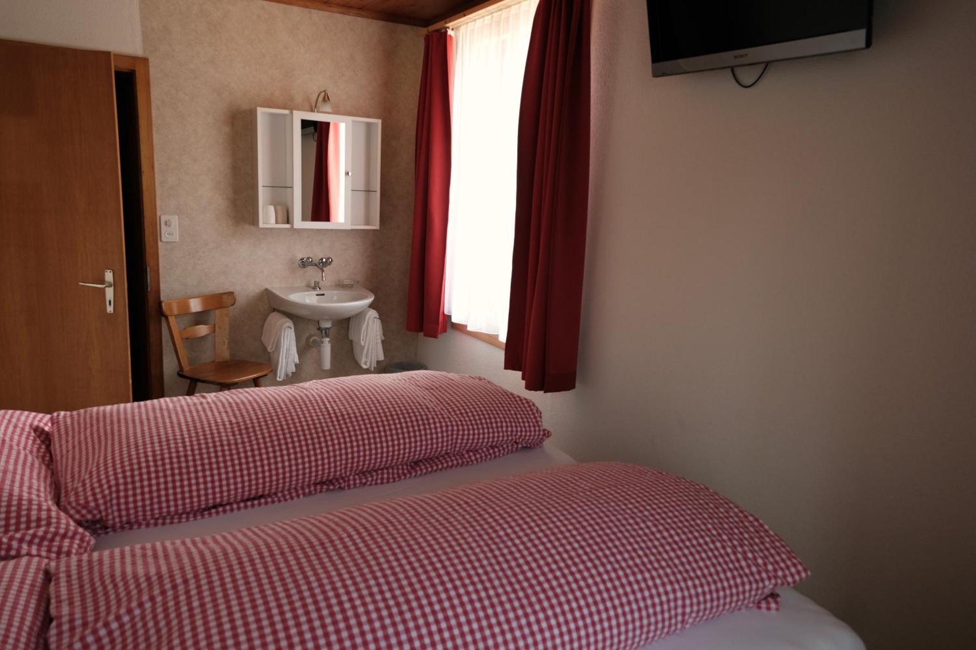 Hotel Tourist Meiringen Kültér fotó