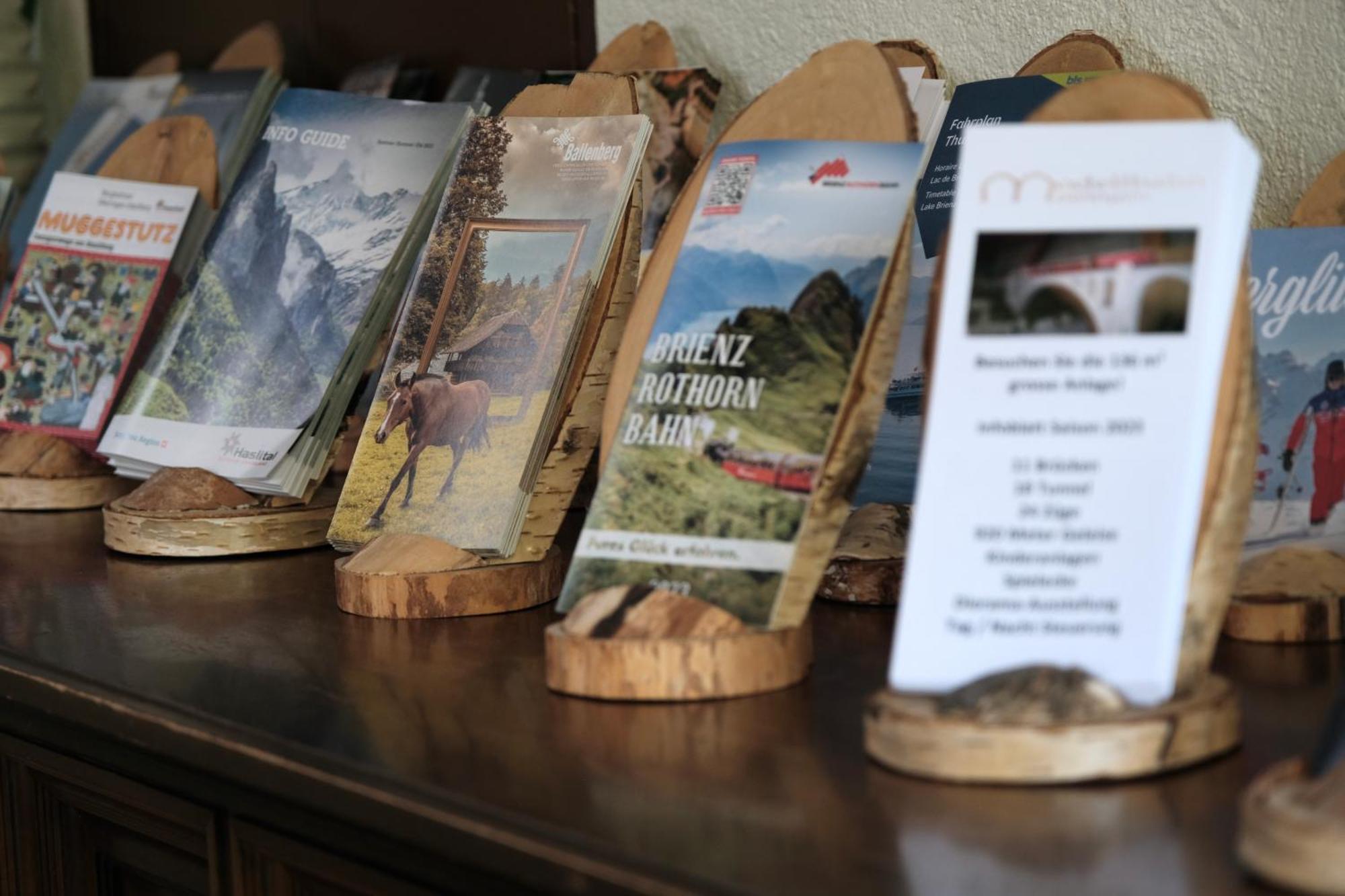 Hotel Tourist Meiringen Kültér fotó